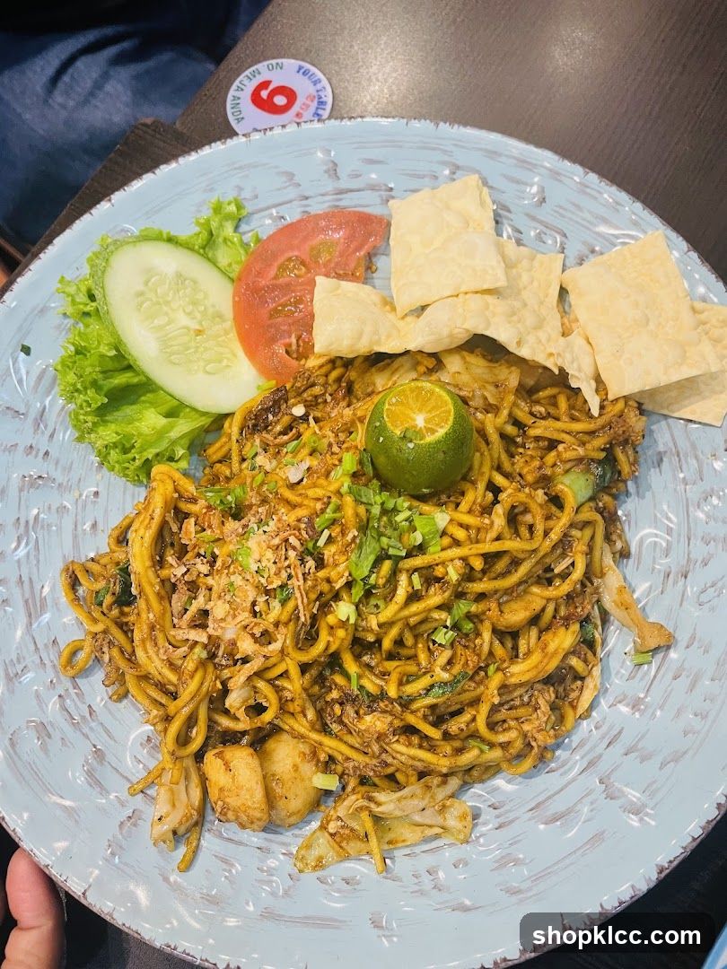 Noodles with Garnish