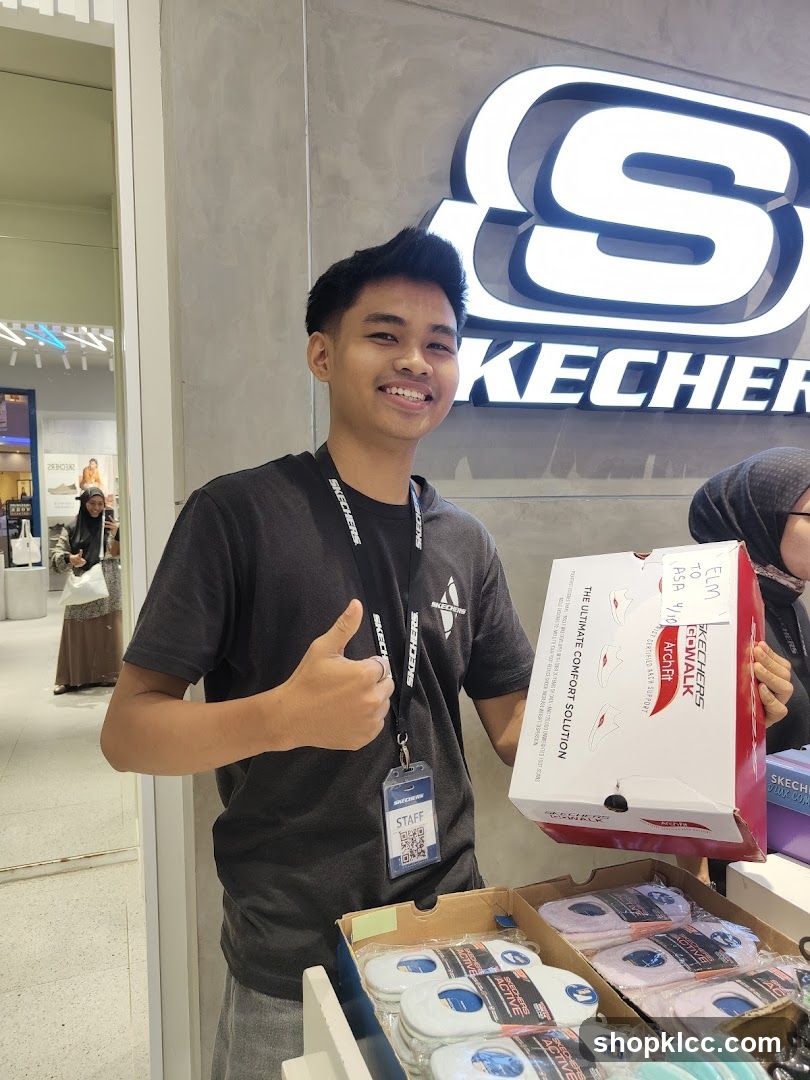 Skechers Staff Member with Shoe Inserts