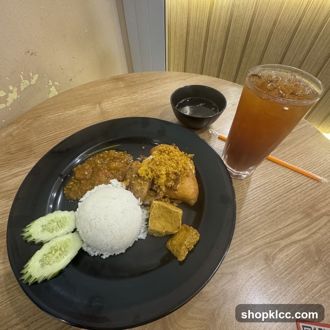 Fried Chicken Meal with Iced Tea