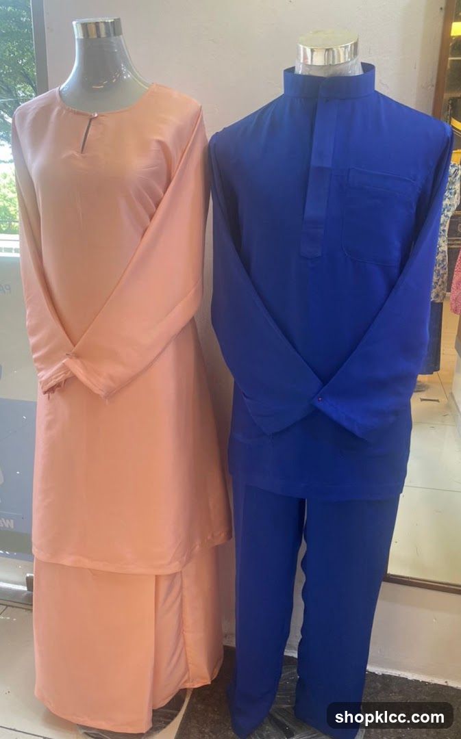 Mannequins in Traditional Attire