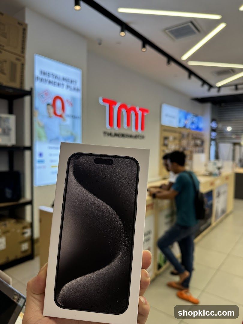 TMT Store Interior with iPhone Box