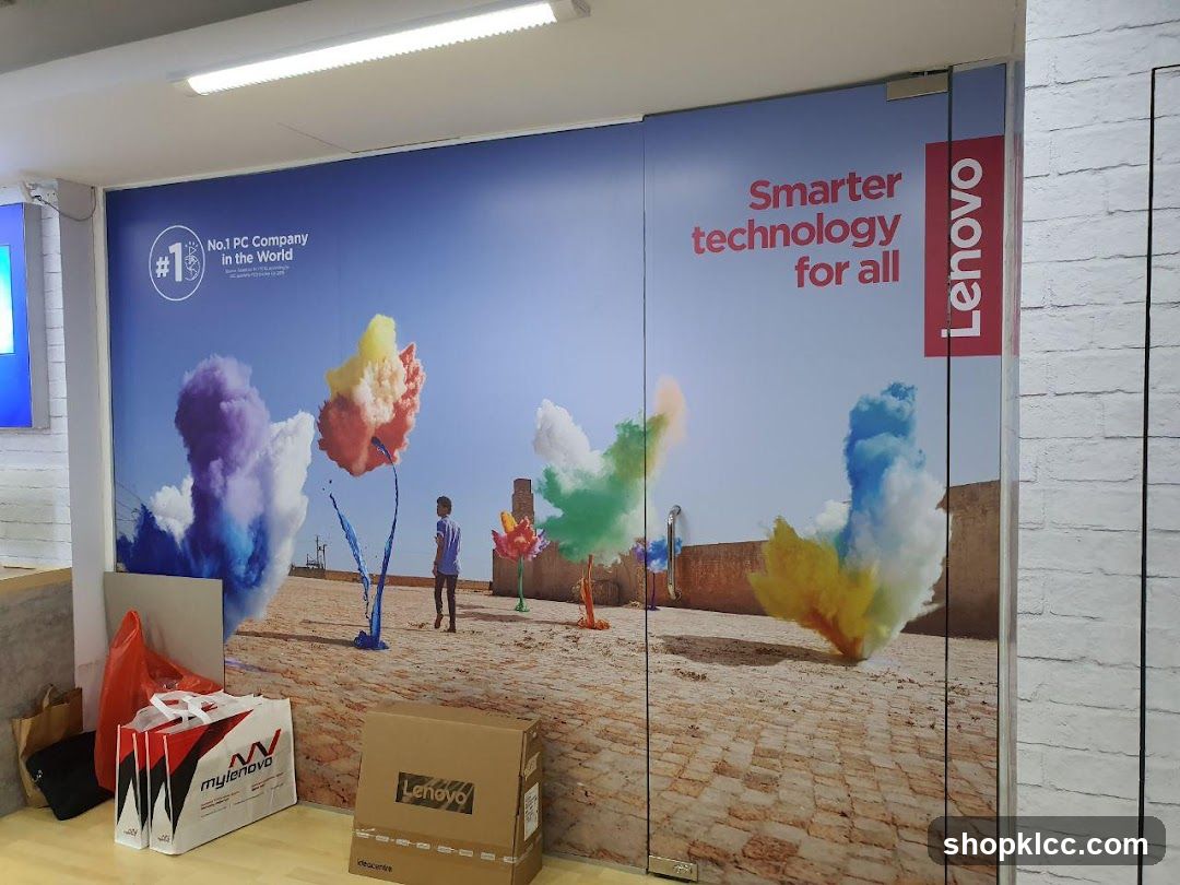 Lenovo Store Entrance