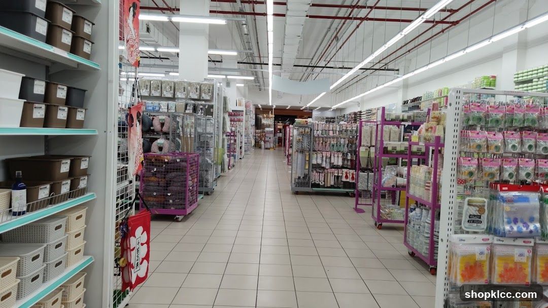 Aisle in a retail store