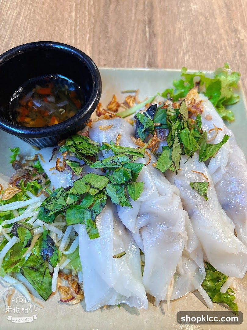 Steamed Rice Rolls with Dipping Sauce
