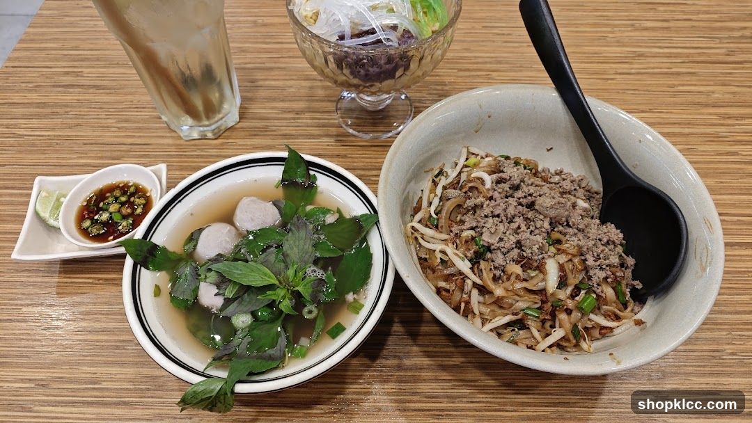 Noodle Dish with Meatballs and Broth