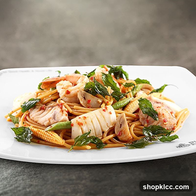 Spaghetti with Seafood and Vegetables