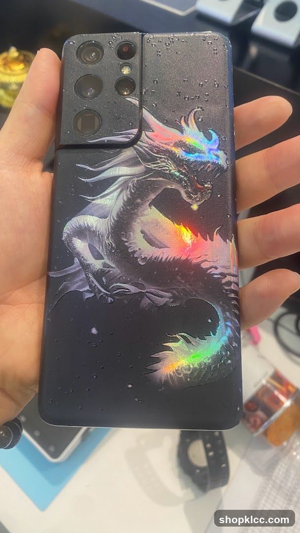 Phone case with dragon design