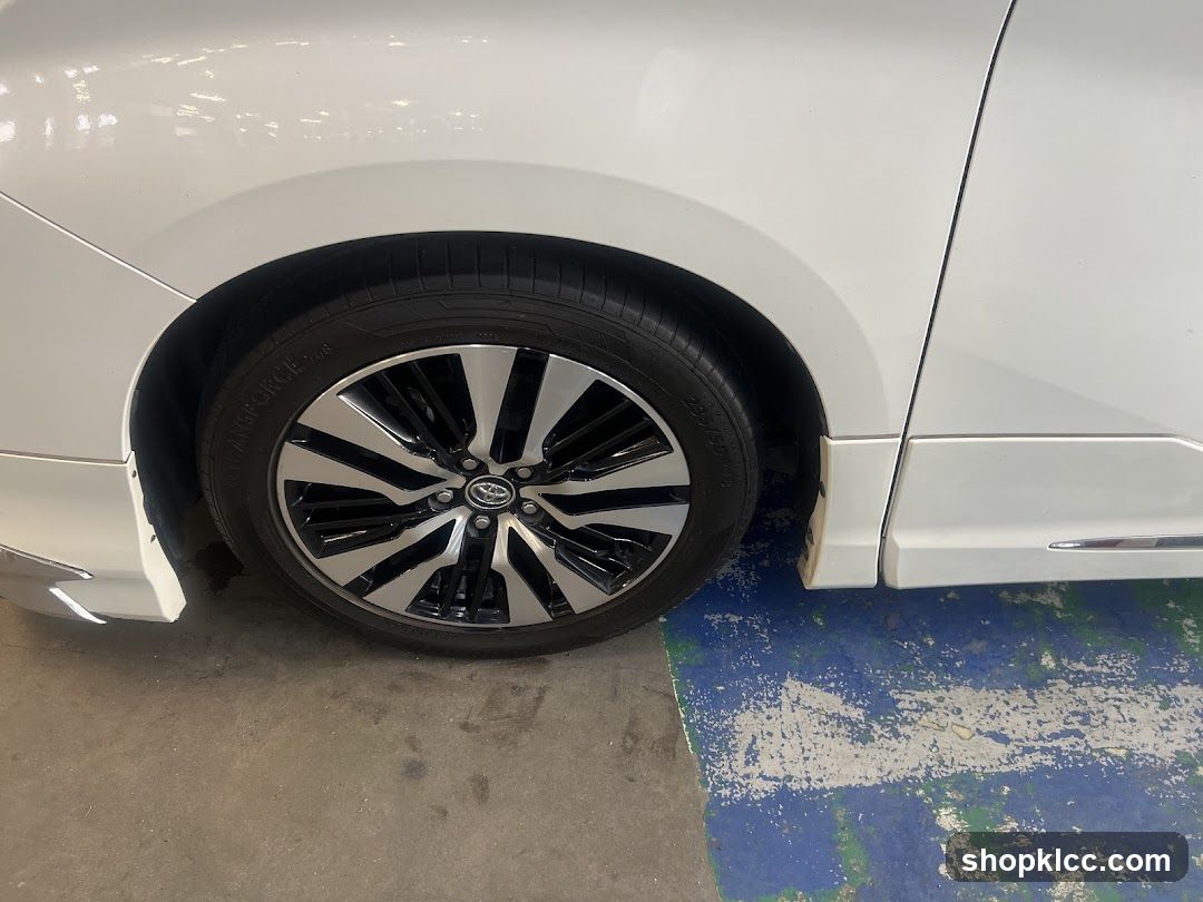 Car Wheel and Fender