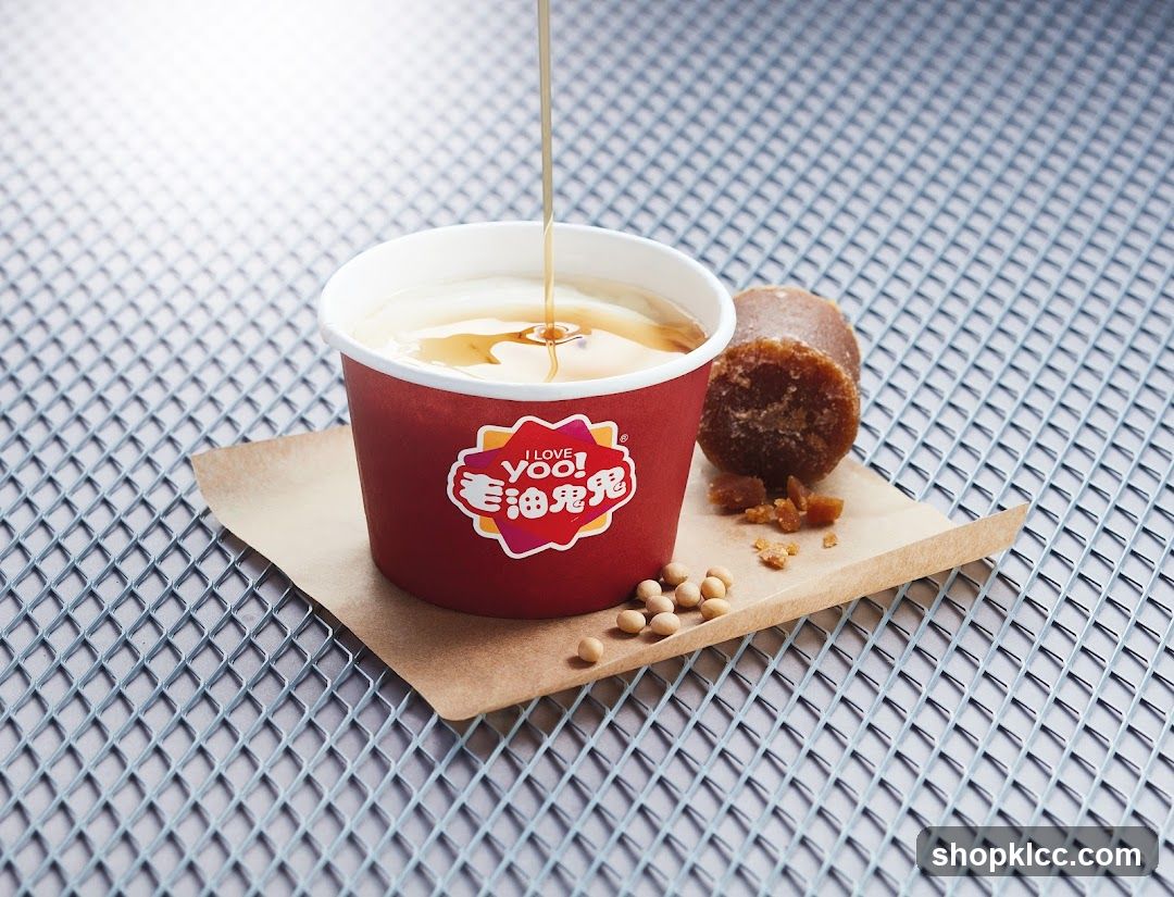 Soy milk with brown sugar and soybeans