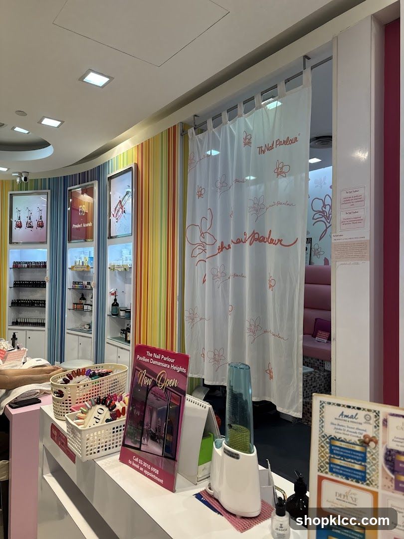 Nail Salon Counter