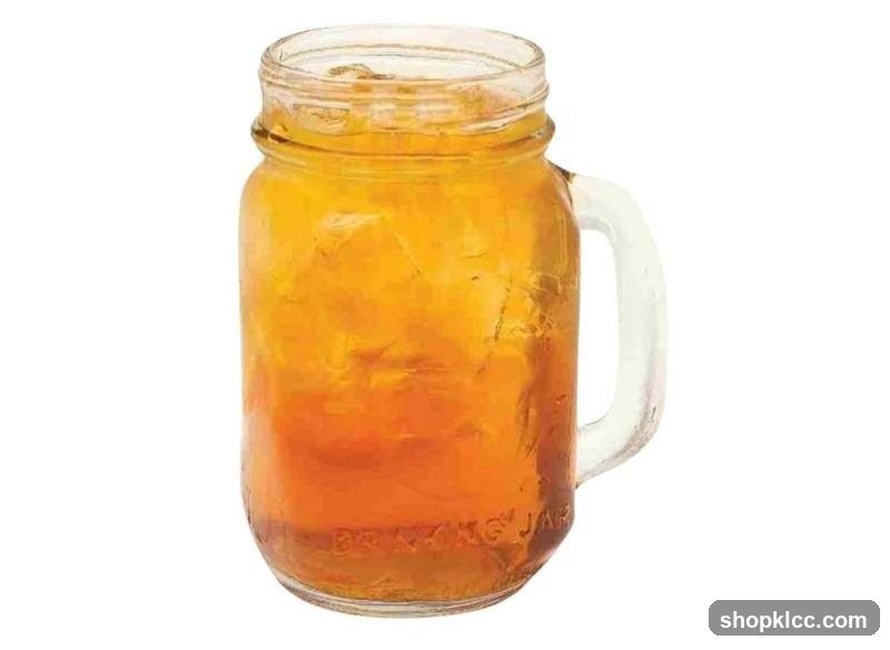Iced Tea in a Mason Jar