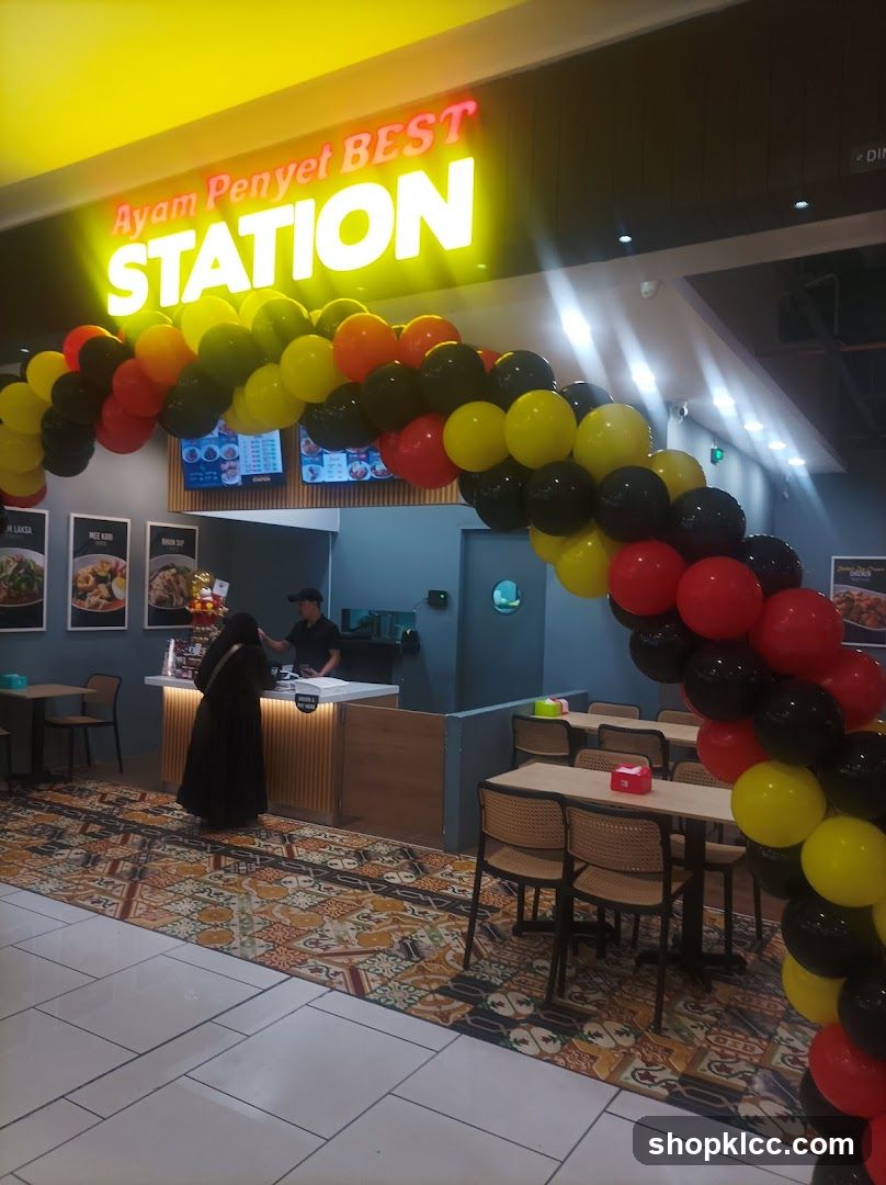 Ayam Penyit Best Station Entrance