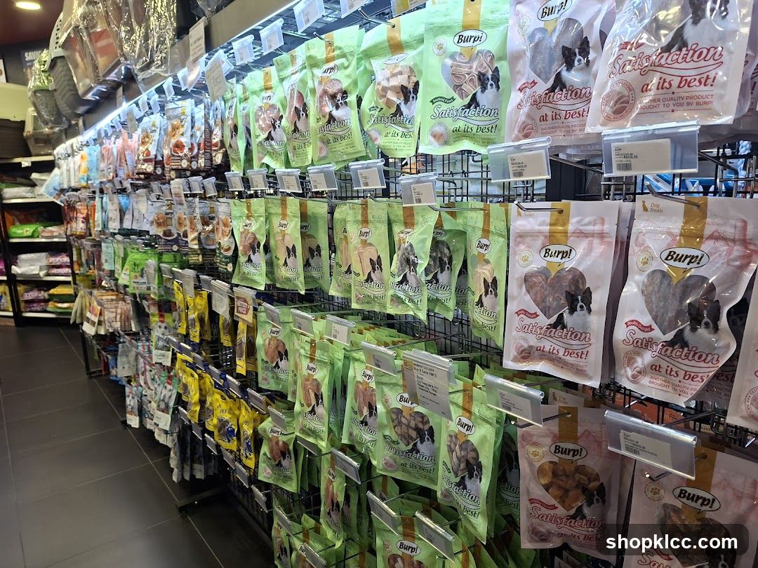 Pet Treats Aisle