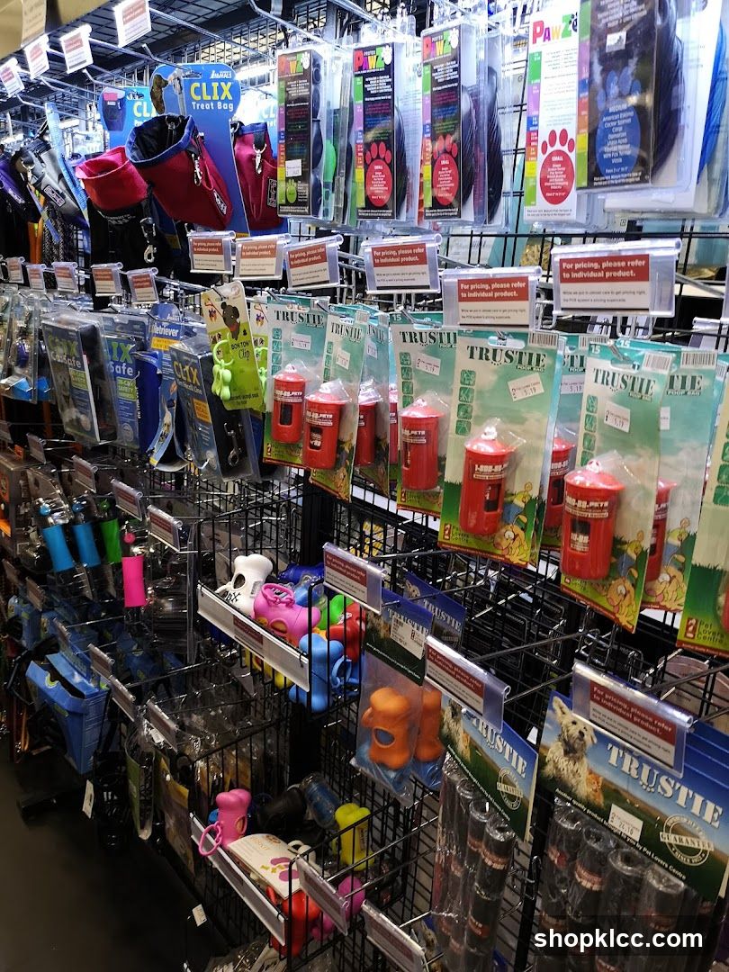 Pet Supplies Aisle