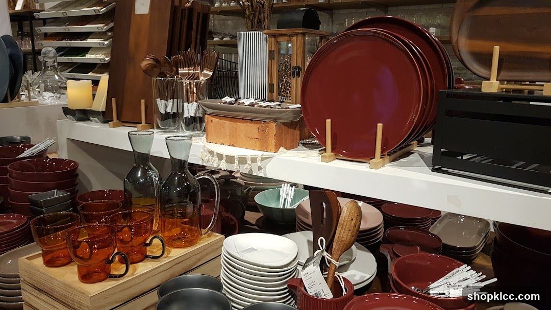 Tableware Display
