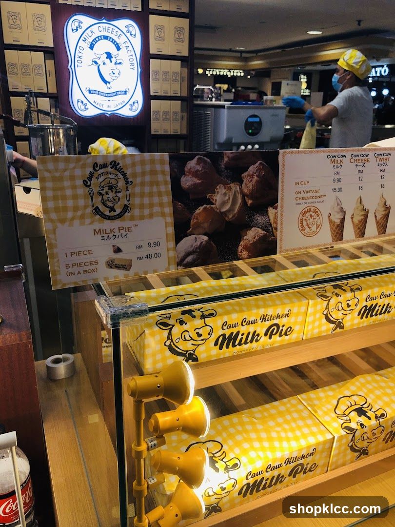 Cow Cow Kitchen Display