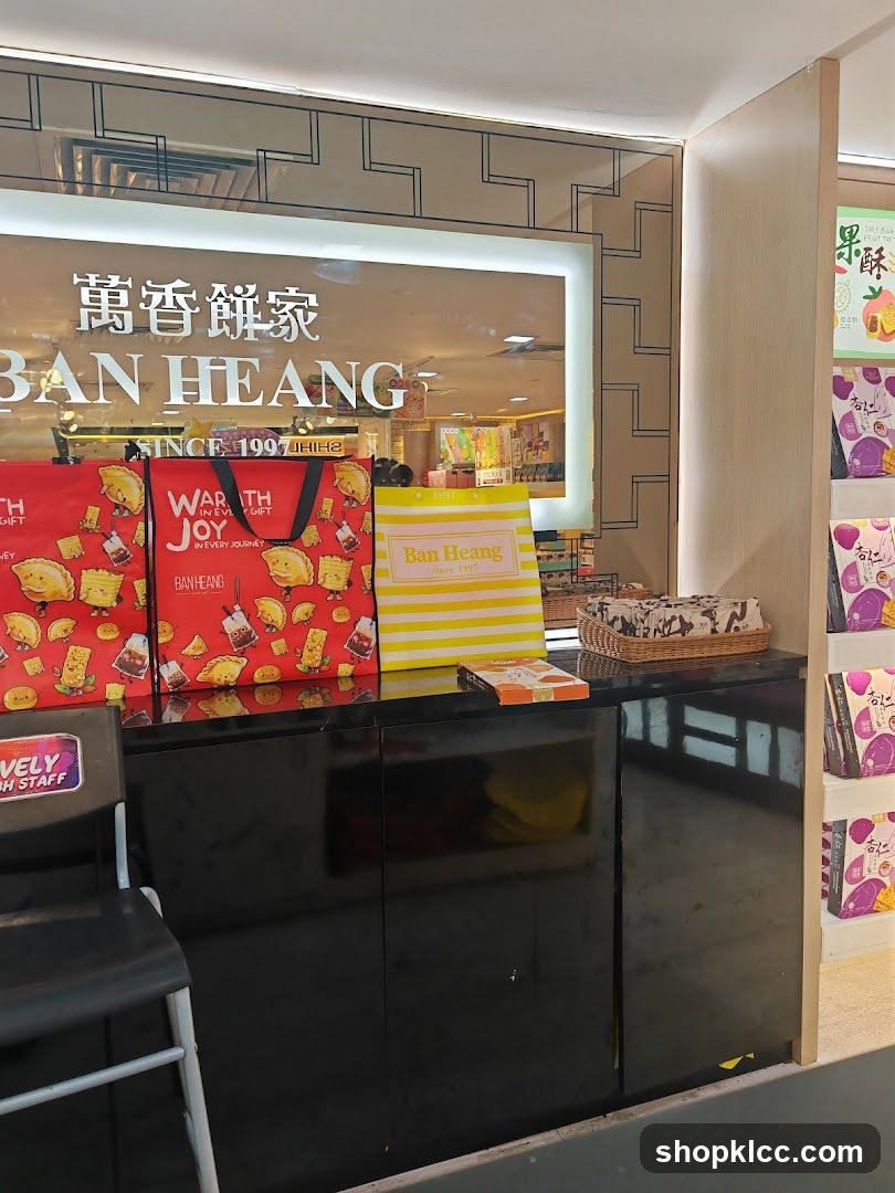 Ban Heang Store Display