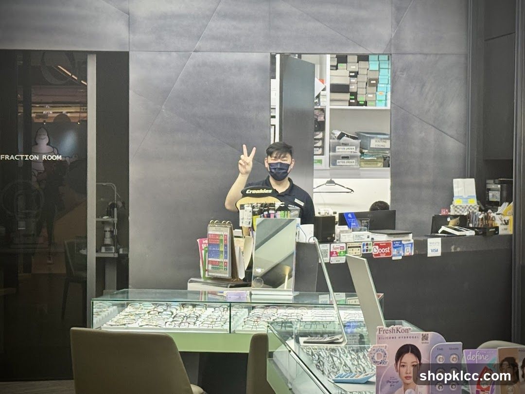 Optician's Counter