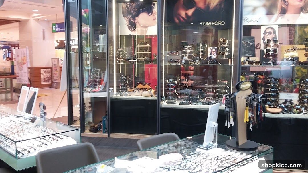 Eyewear Store Display
