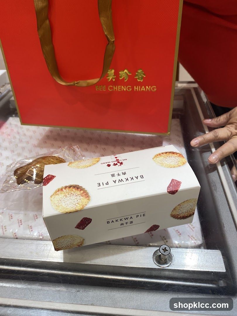 Bakwa Pie Box and Bag