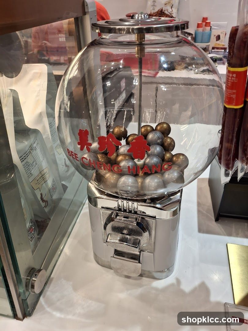 Gumball Machine with Chinese Characters