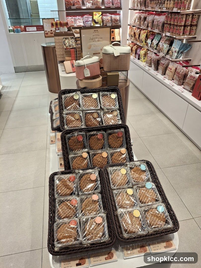 Mooncakes and Pastries Display