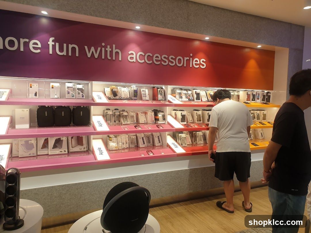 Store display of phone accessories