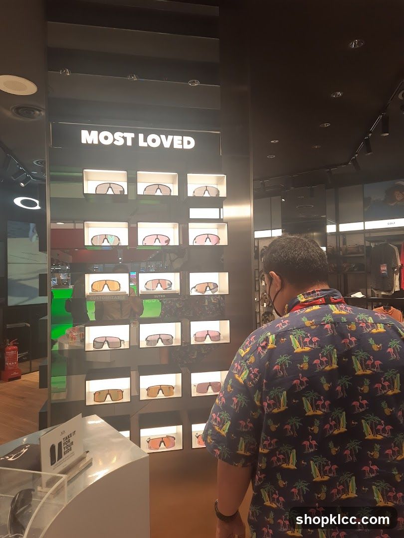 Eyewear Display
