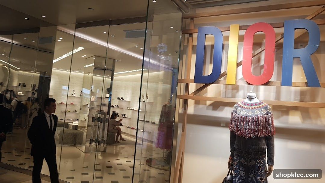 Dior Store Window Display
