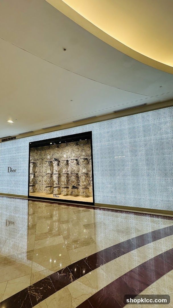 Dior Boutique