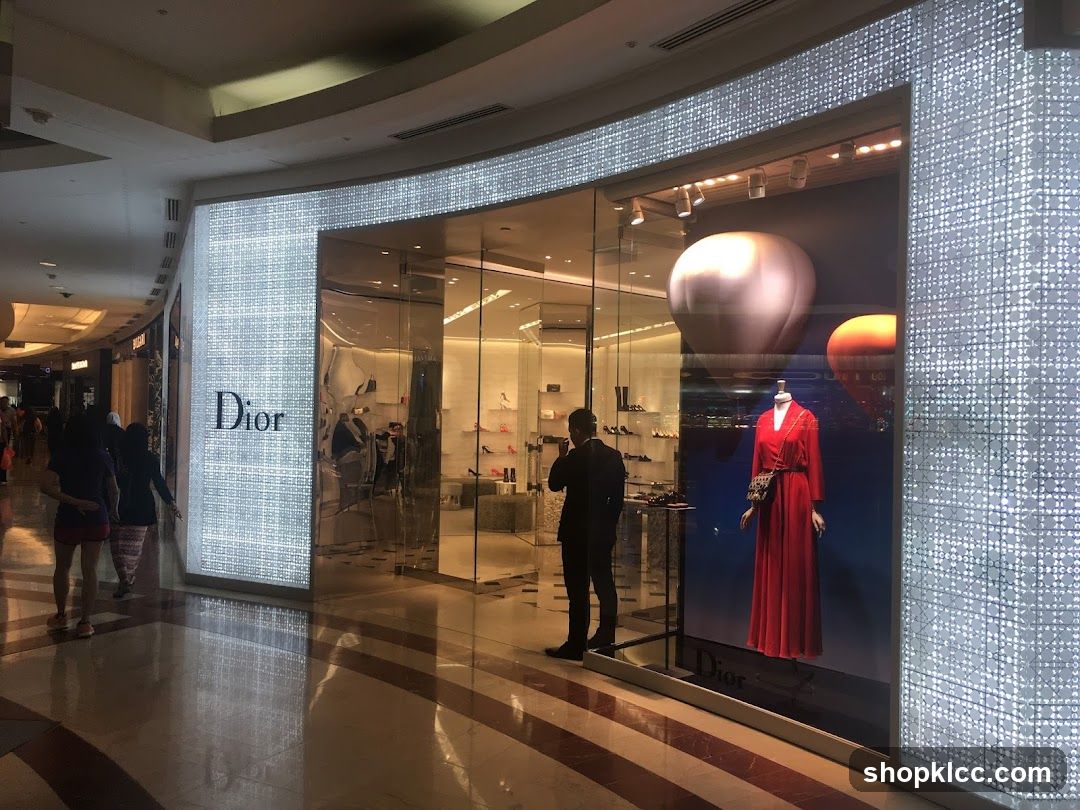Dior Storefront