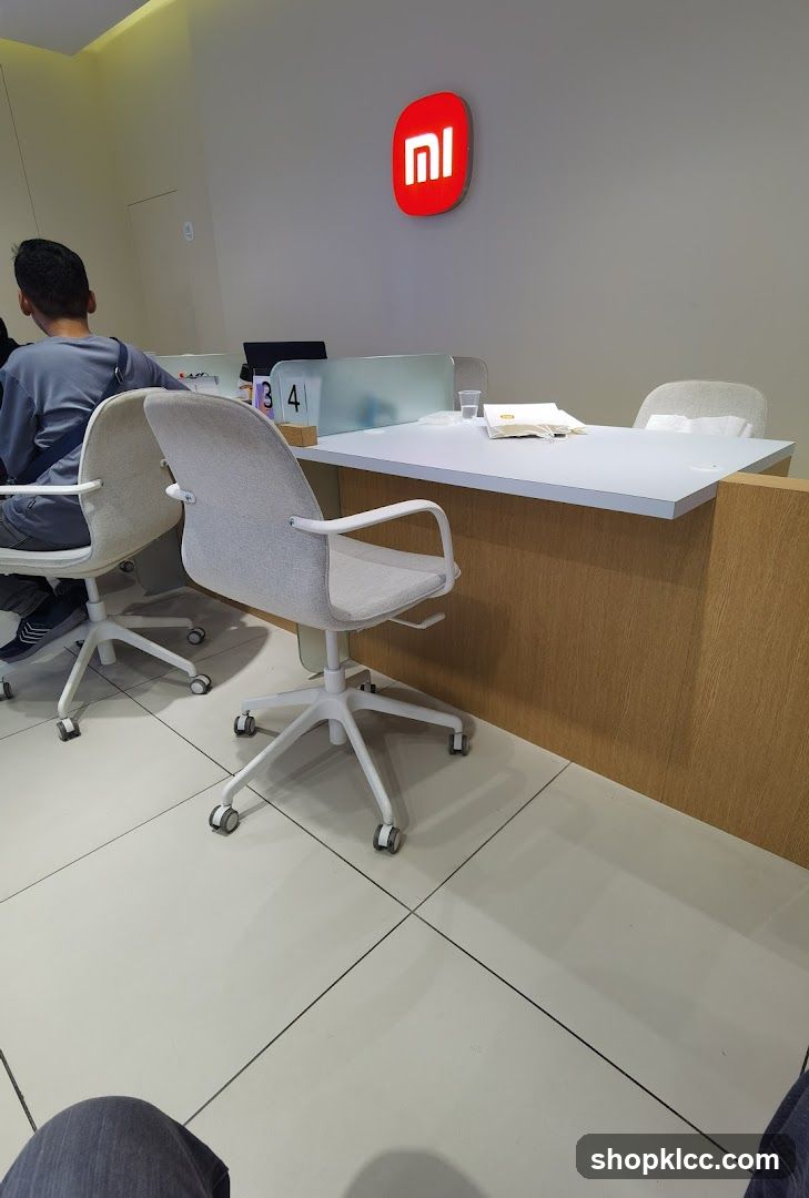 Service counter with MI logo