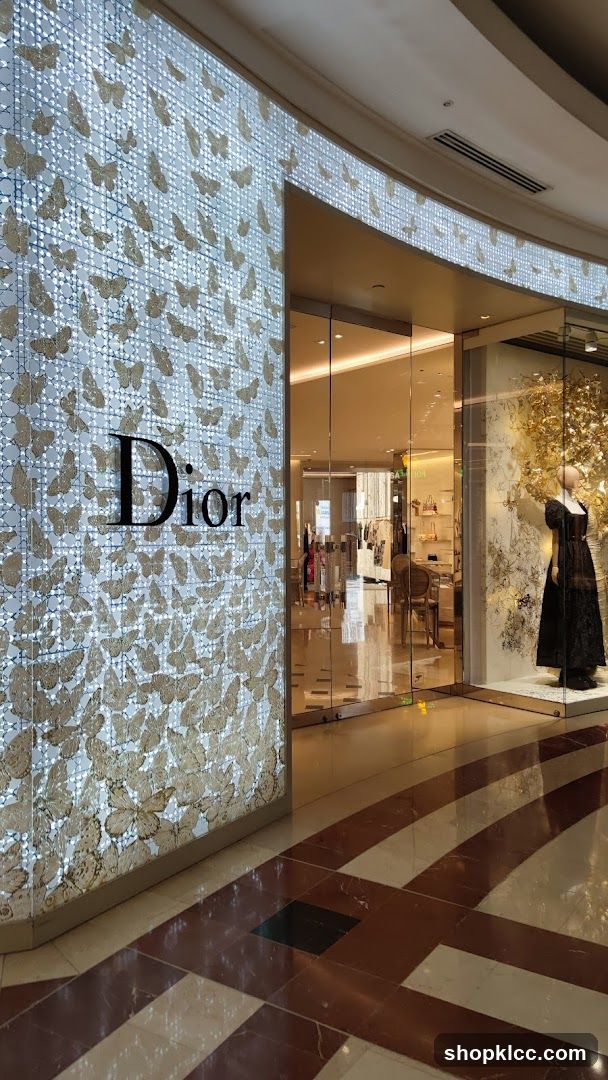 Dior Storefront