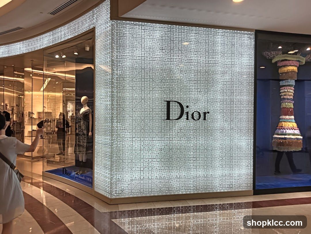 Dior Storefront