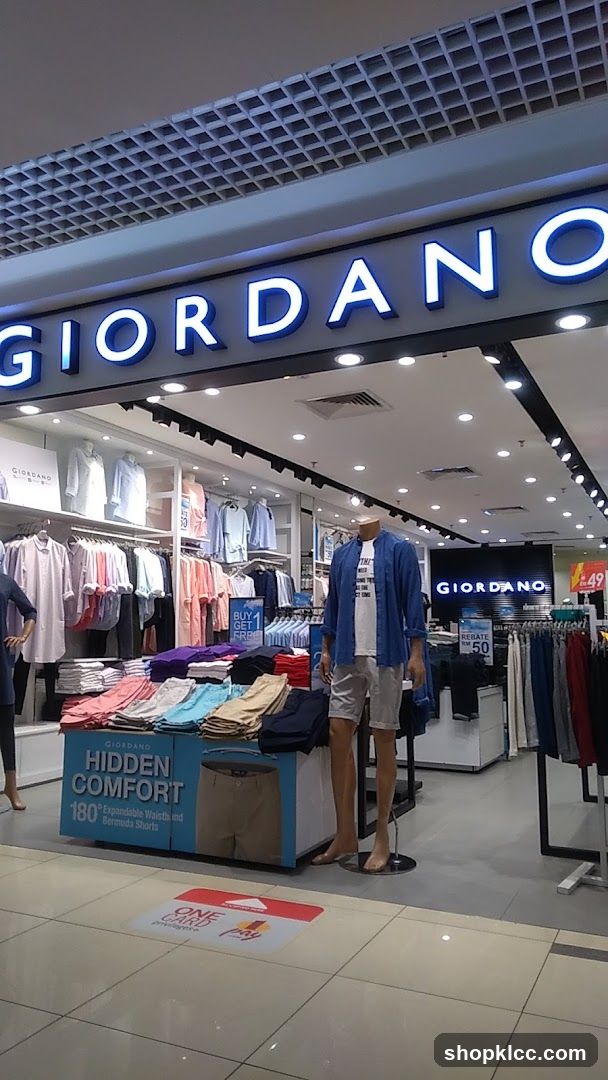 Giordano Store Interior