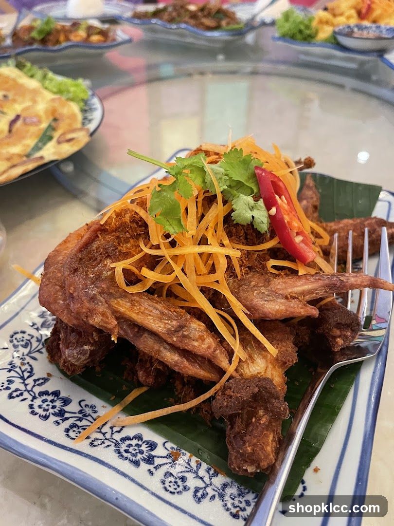 Fried Chicken Wings with Shredded Carrots