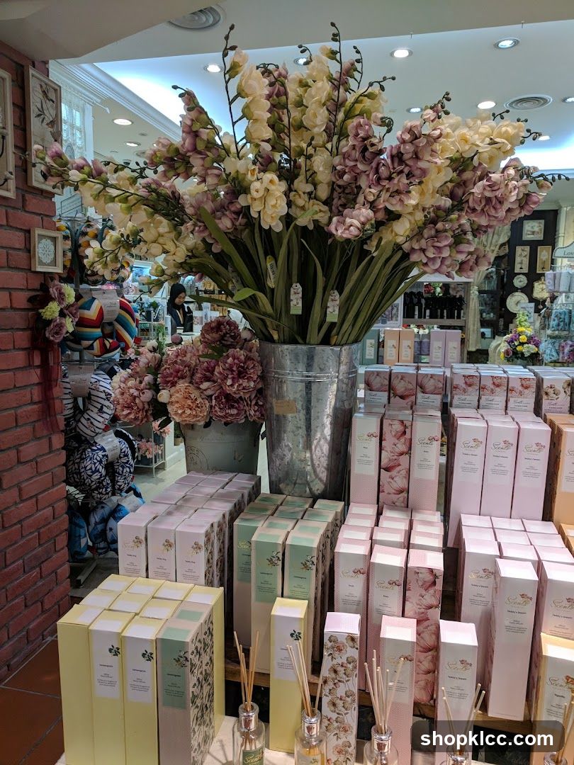 Home Fragrance Display