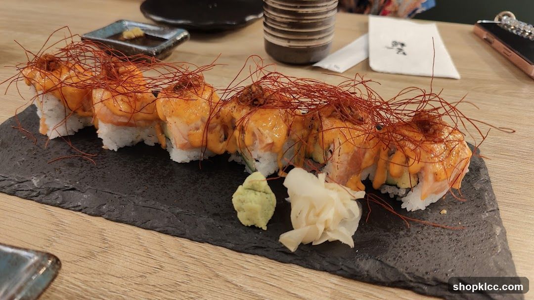 Spicy Salmon Sushi Roll