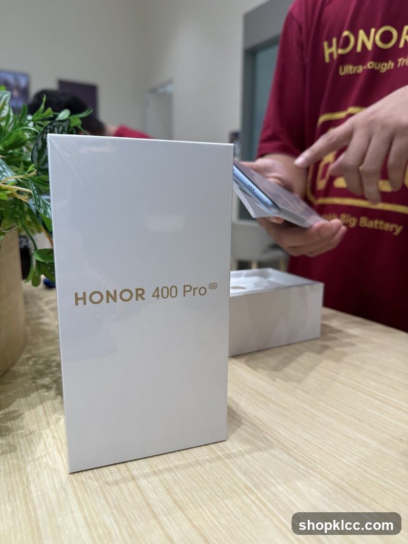 Honor 400 Pro Box and Phone