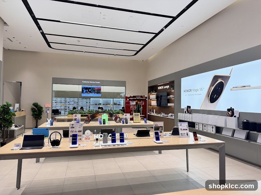 Honor Store Interior