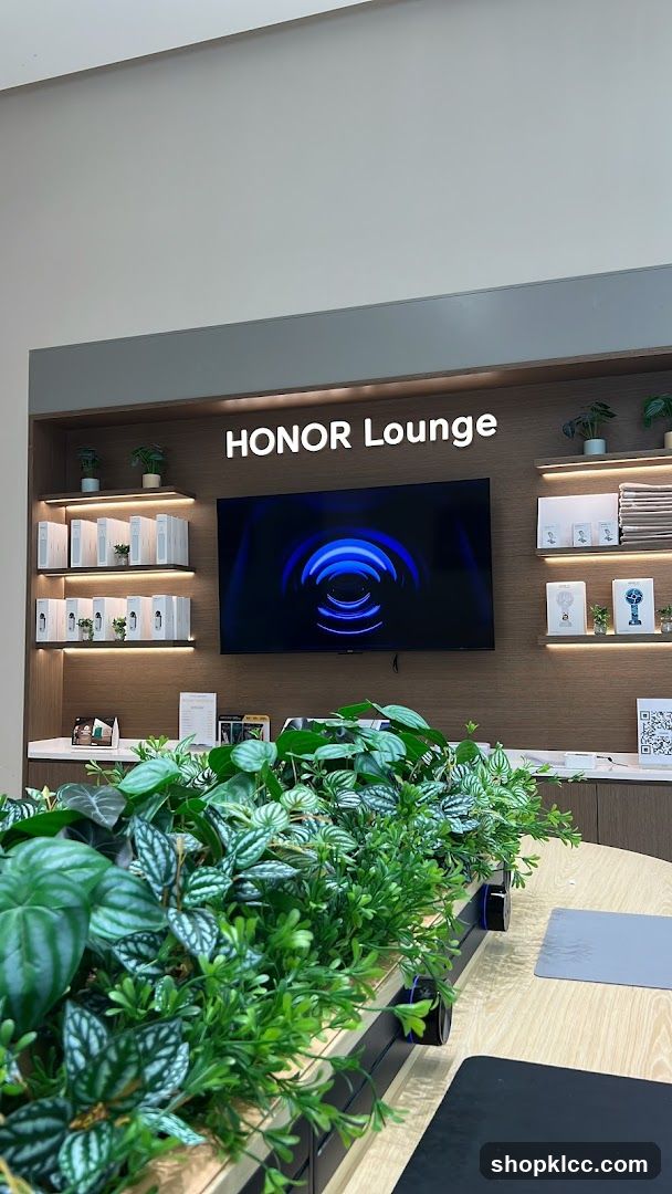 HONOR Lounge Display
