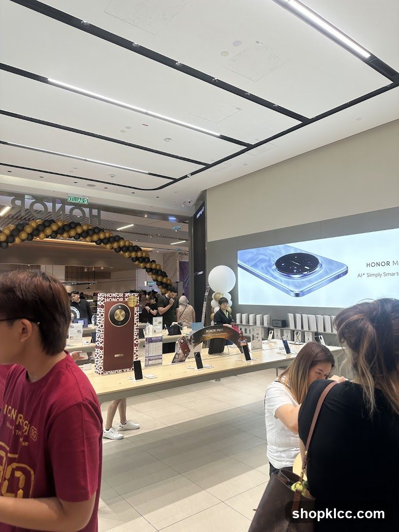 Honor Store Display