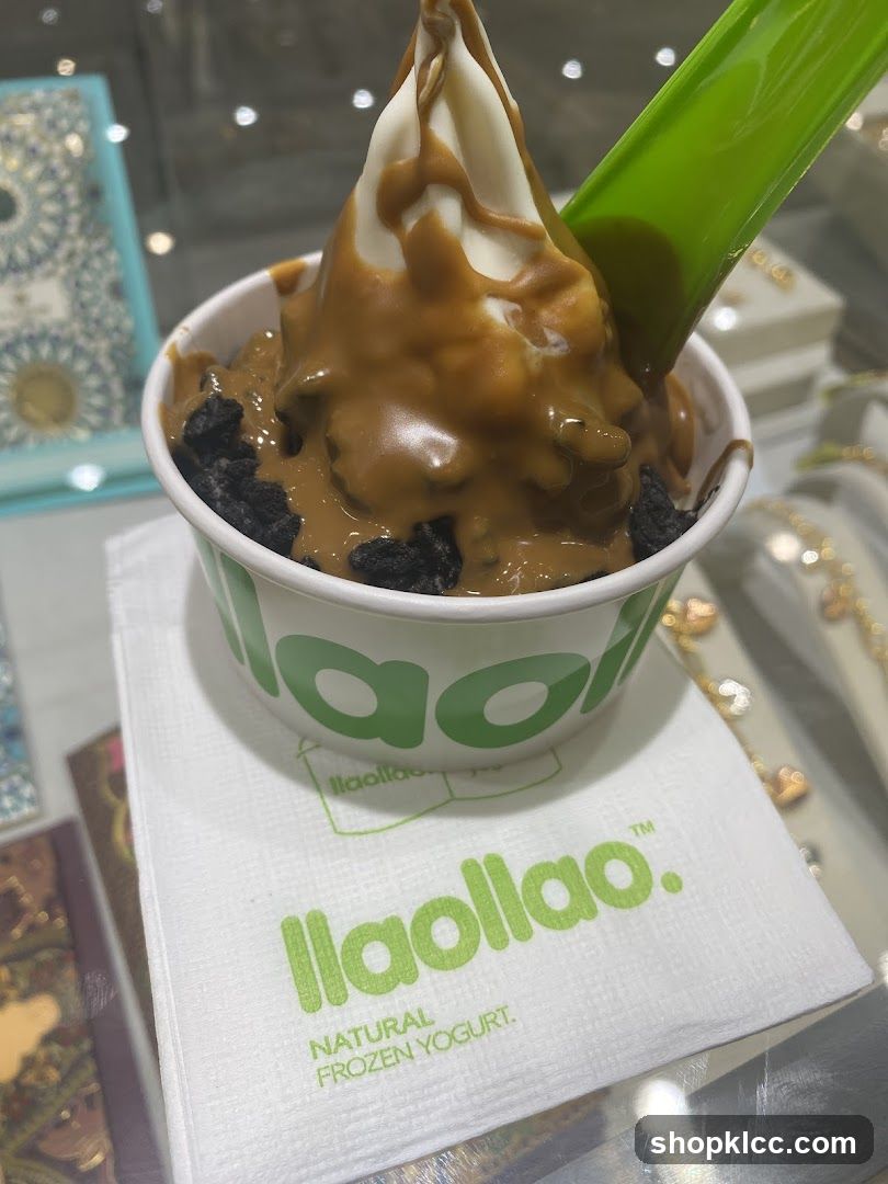 Frozen Yogurt with Toppings