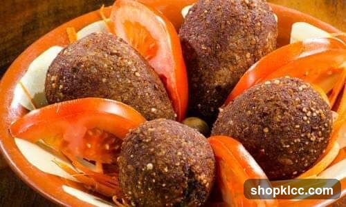 Kibbeh with Tomatoes