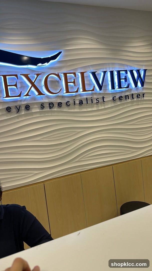 Excelview Eye Specialist Center Sign