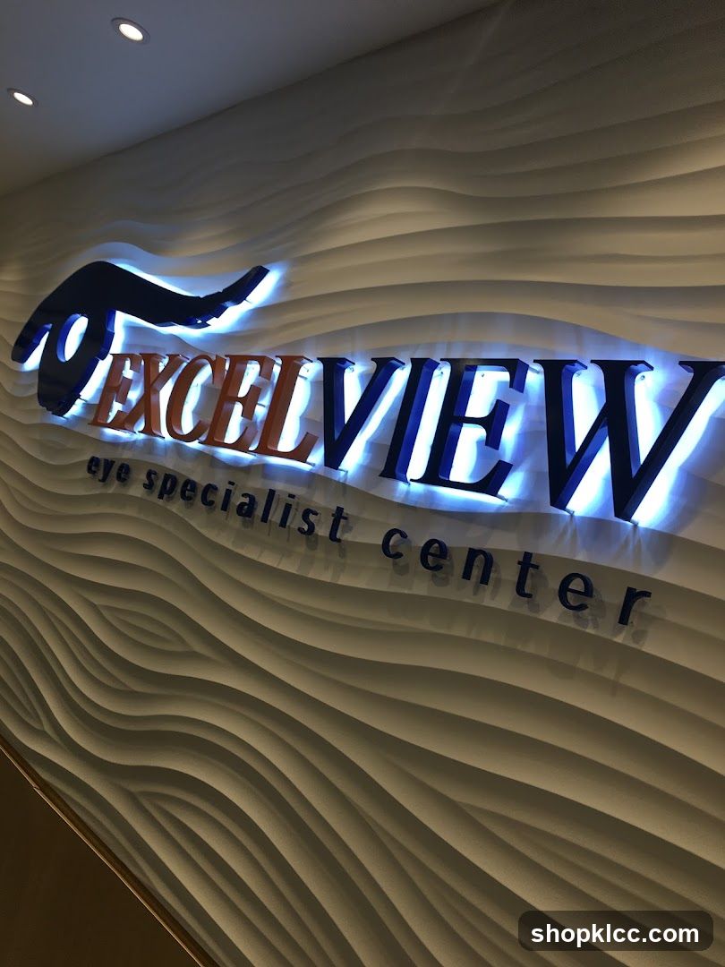 Excel View Eye Specialist Center Sign