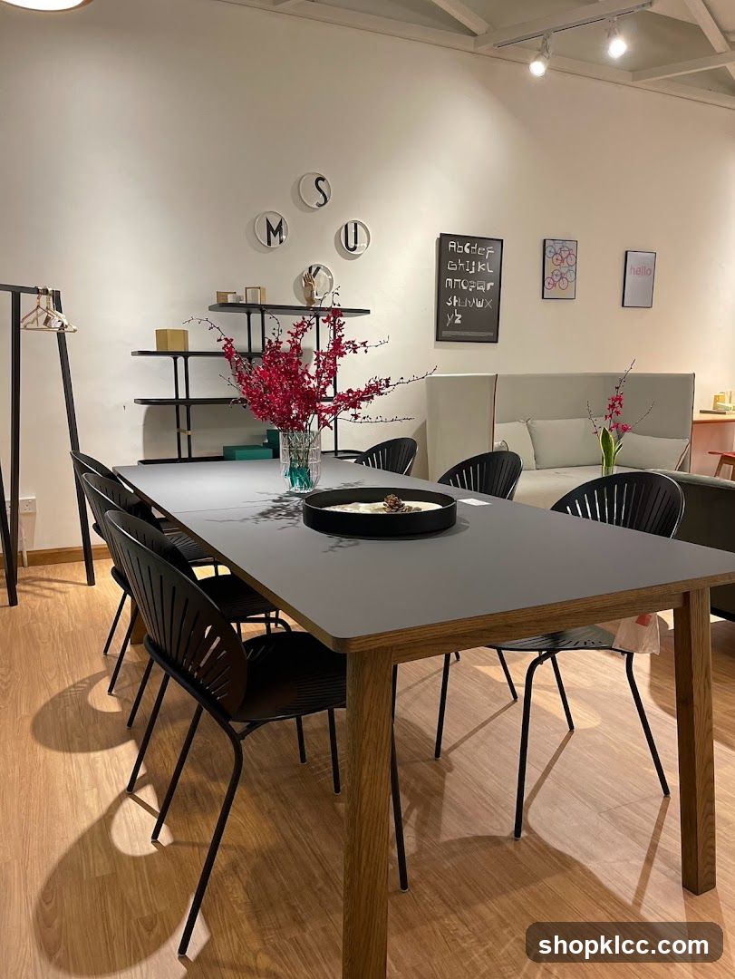 Modern Dining Room Display