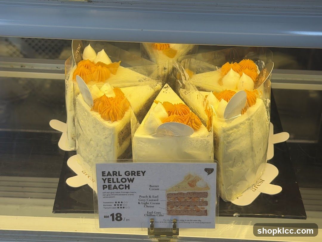 Earl Grey Yellow Peach Cake