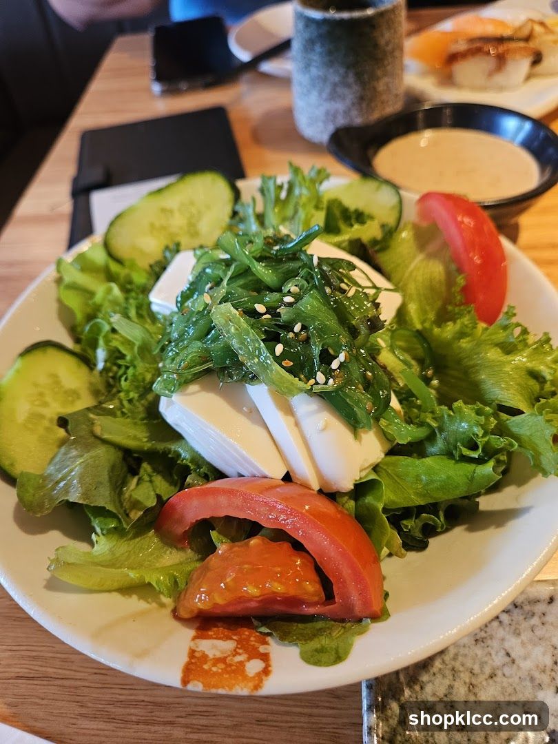 Salad with Tofu and Seaweed