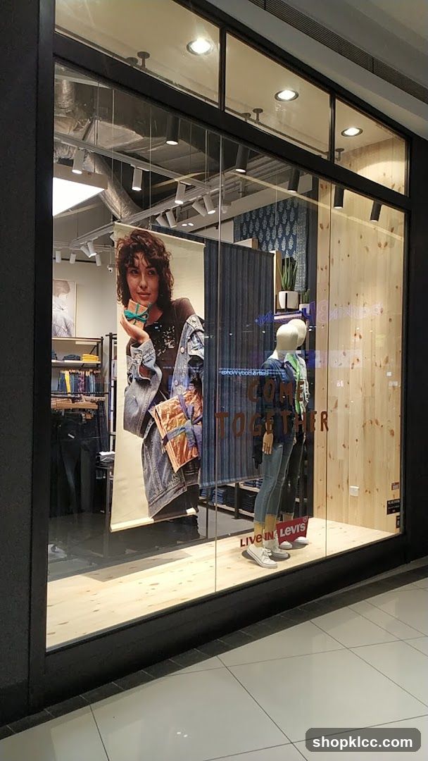 Levi's Store Window Display